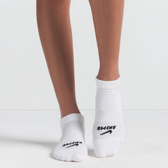 NikeSKIMS ACCESSORIES DRI-FIT ANKLE SOCK 3-PACK | SNOW