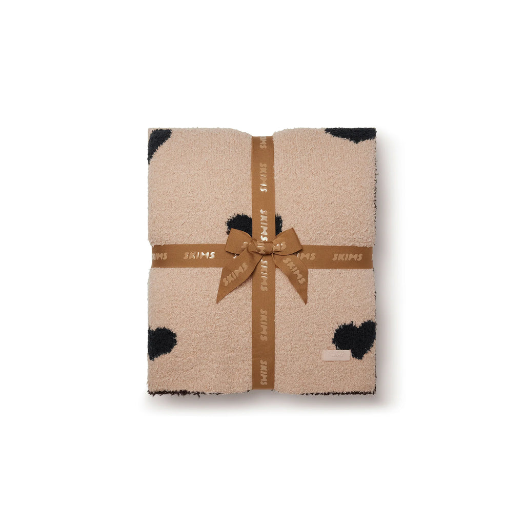COZY KNIT BLANKET | MICA SPACED HEARTS