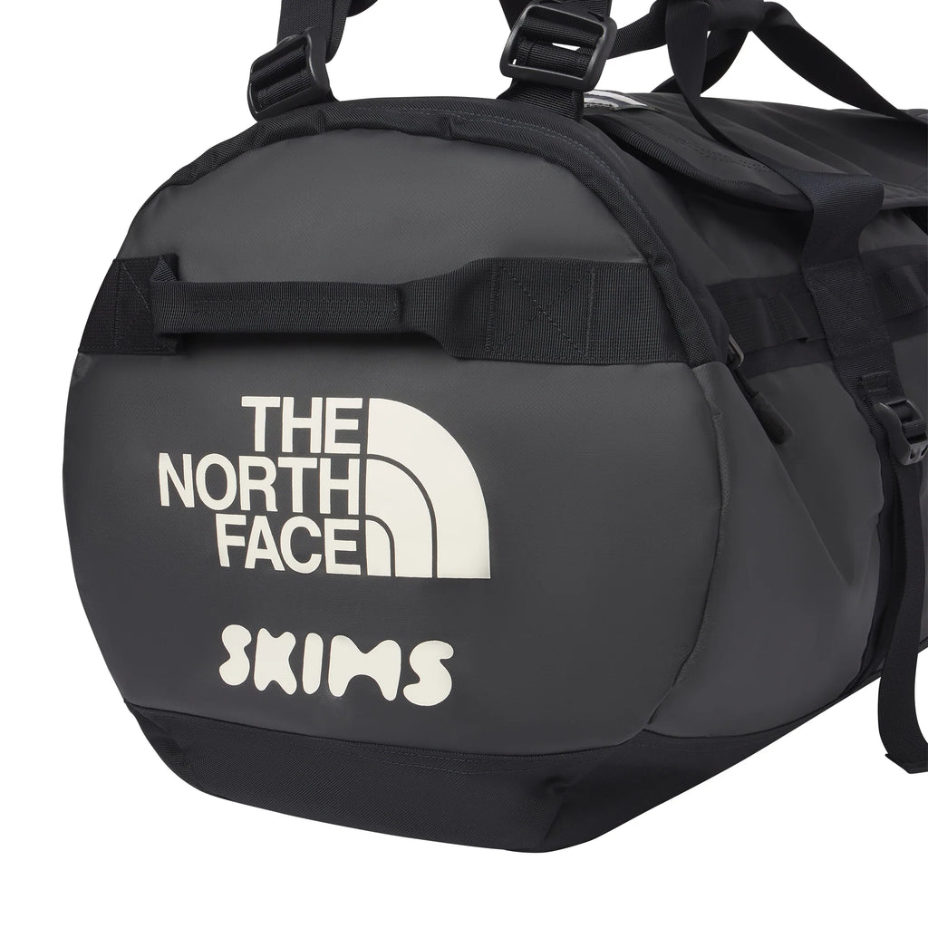 THE NORTH FACE X SKIMS LARGE BASE CAMP DUFFLE BAG | ONYX