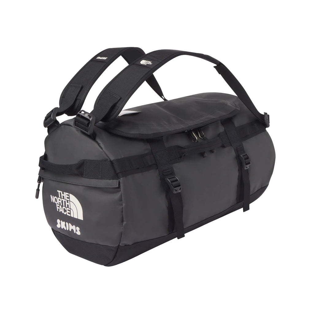 THE NORTH FACE X SKIMS SMALL BASE CAMP DUFFLE BAG | ONYX